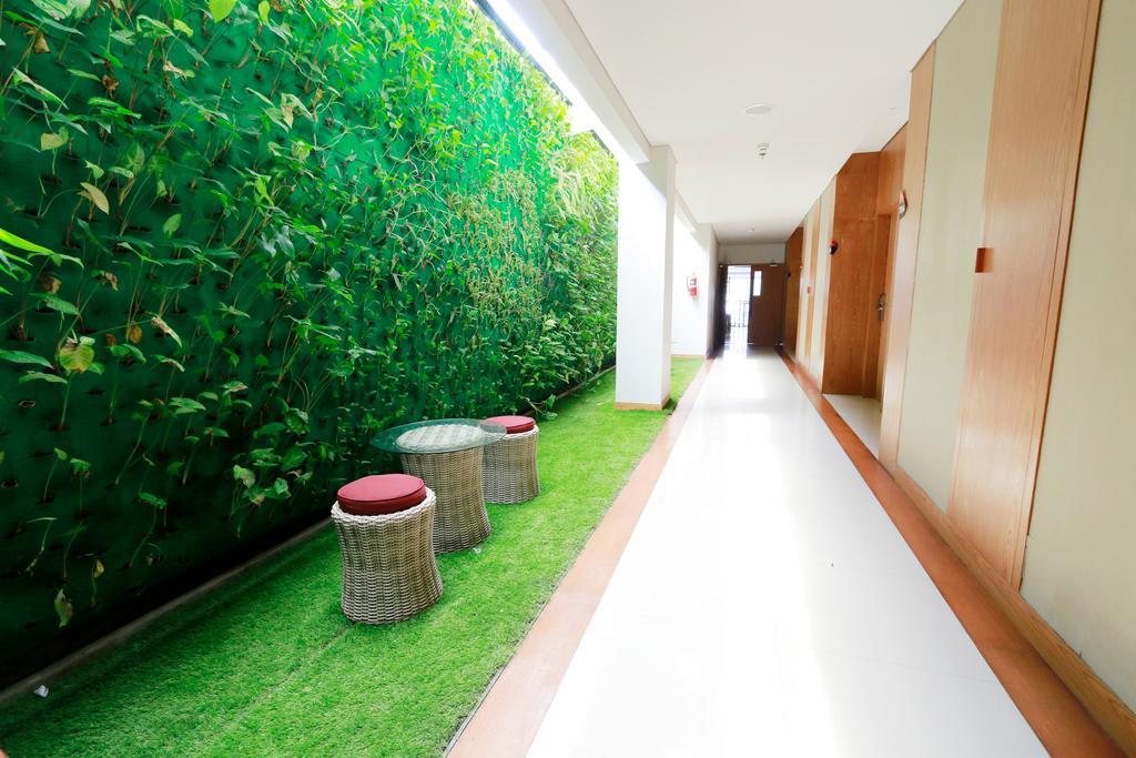 Yellow Star Gejayan Hotel Yogyakarta Kültér fotó